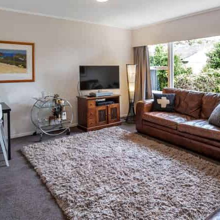 2-BEDROOM IN BUCKLANDS BEACH - Photo 1