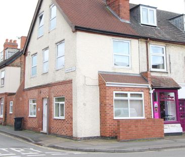 1 bedroom ground floor flat to rent - Photo 2