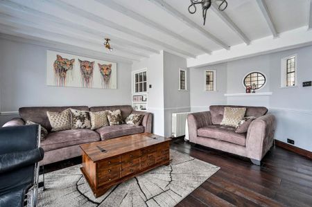 5 bedroom semi-detached house to rent - Photo 2