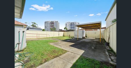 Three Bedroom House In Sought after Location - Photo 3