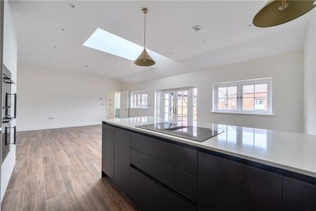 2 bedroom semi-detached house to rent - Photo 4