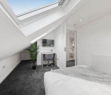 6 bedroom house to rent - Photo 1