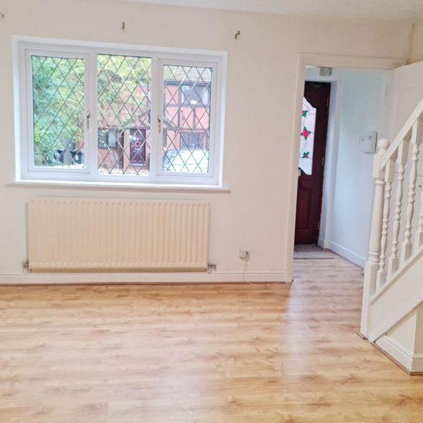 2 bedroom terraced house to rent - Photo 1