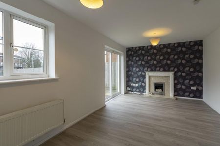 3 bedroom end of terrace house to rent - Photo 5