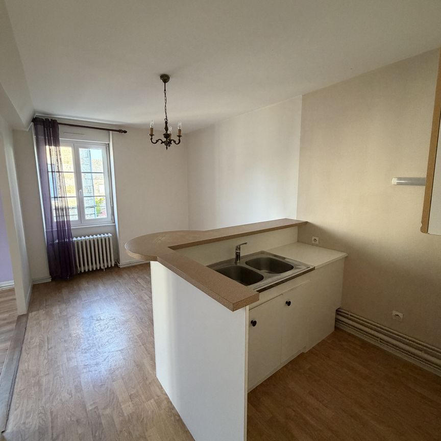 Location Appartement 2 pièces 37m² LA FERTE MACE 61600 - Photo 1