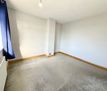 Manston Way, Leeds - Photo 6