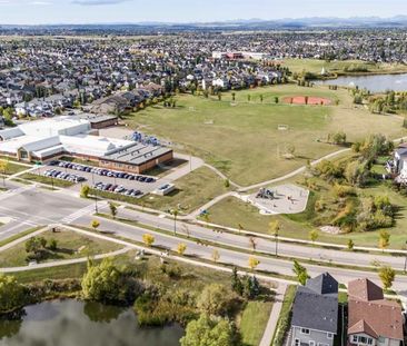 Bright & Air Conditioned 2 Bed Condo In Copperfield | 2 Parking Sta... - Photo 5