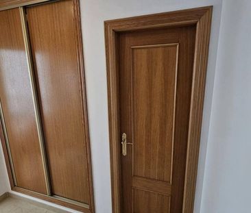 Luxury 5 room Detached House for rent in Benidorm, Valencia - Photo 2