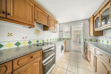 4 bedroom detached house to rent - Photo 5