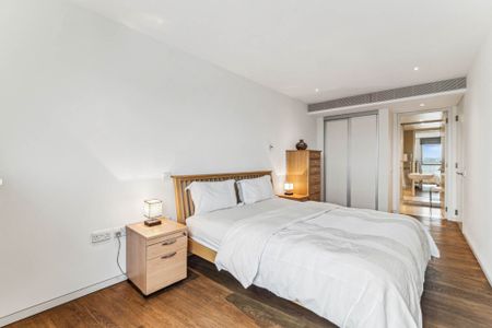 Price £800 pw - Available Now - Unfurnished - Photo 4