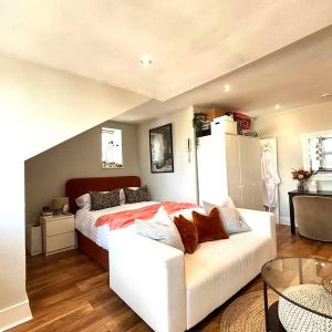 Milman Road, Reading, Berkshire, RG2 - Photo 2