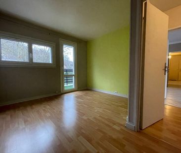 Location Appartement 5 pièces 90m² - Photo 2
