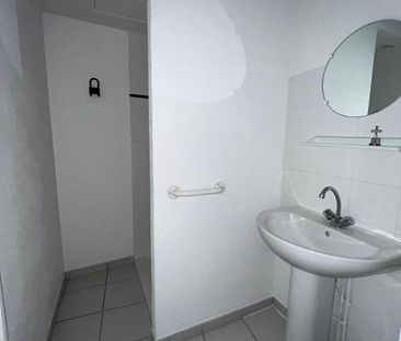 Location Appartement 1 pièce 22m² ST ETIENNE 42000 - Photo 1