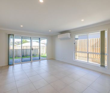 Family Friendly 4 Bedroom Home In Great Location - Photo 1
