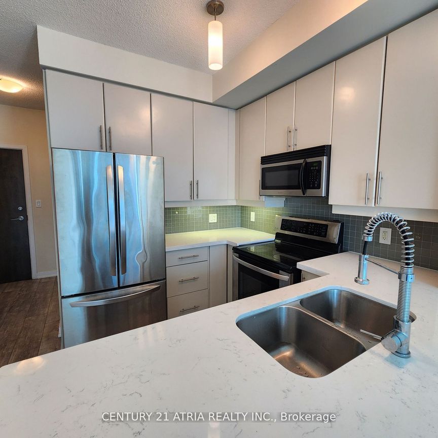 For Lease - 18 Harbour Street Unit# 2003, Toronto, Ontario - Photo 1