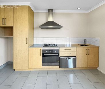 Stylish, Spacious & Low Maintenance - Photo 3