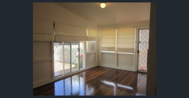 Charming Two-Bedroom Unit with Private Courtyard in the Heart of Coorparoo - Photo 1
