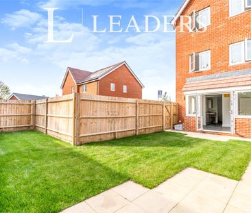 1 bedroom townhouse to rent Ironstone Way, Chichester, West Sussex,... - Photo 3