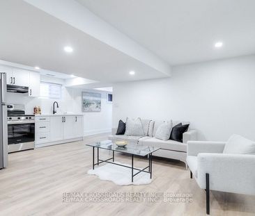 For Lease - 696 Hillview Crescent, Pickering, Ontario - Photo 3