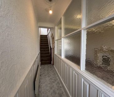 2 bedroom end of terrace house to rent - Photo 2