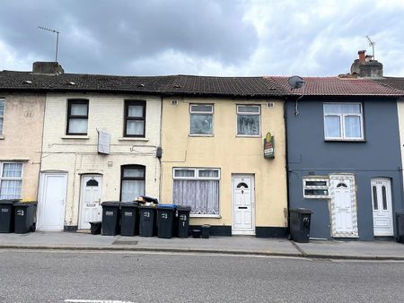 St James’s Road, Croydon - Photo 5