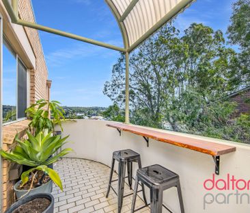 RENOVATED UNIT IN PRIME LOCATION - Photo 6