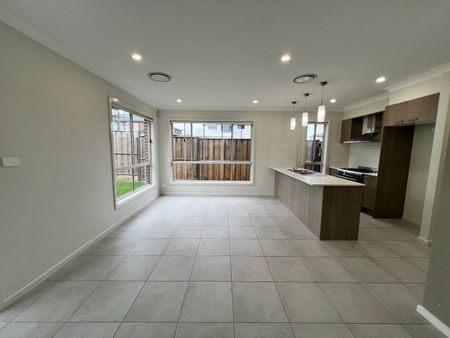 Home For Rent - Photo 4