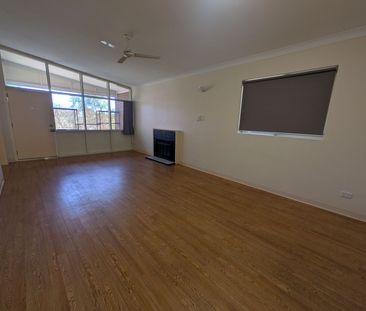 Three Bedroom Family Home - Photo 1