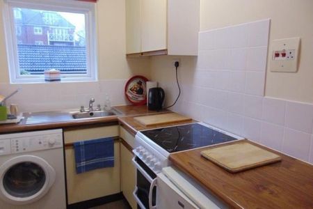 Studio Flat, Lingdale Place, SO17 - Photo 5