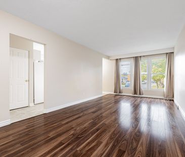 For Lease - 41 Newbury Drive Unit# Main Floor, Newmarket, Ontario - Photo 1