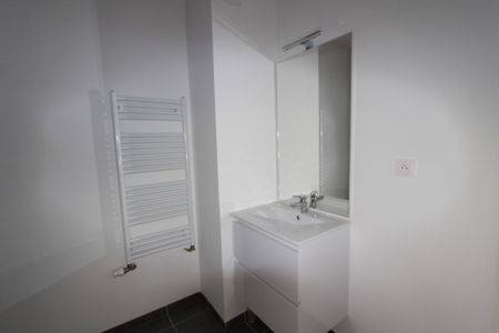 Location Appartement 3 pièces 62m² LA MONTAGNE 44620 - Photo 4