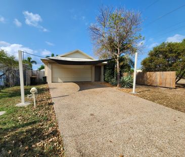 Charming Family Home in the Heart of Kirwan - Photo 2