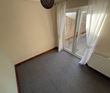 Dulverton Avenue, Coundon, Coventry - Photo 2