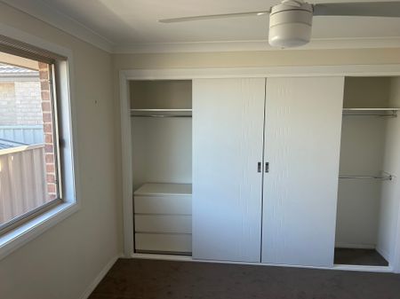 Raymond Terrace - Photo 2