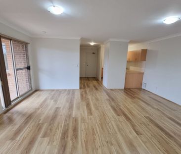 Home For Rent - Photo 5