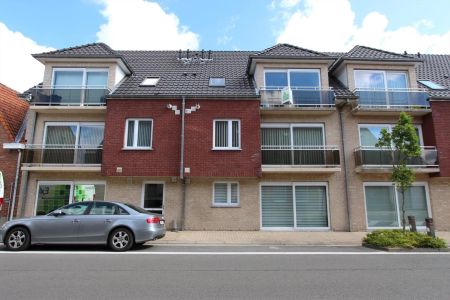 Appartement met 3 slaapkamers en garage te Eernegem - Photo 3