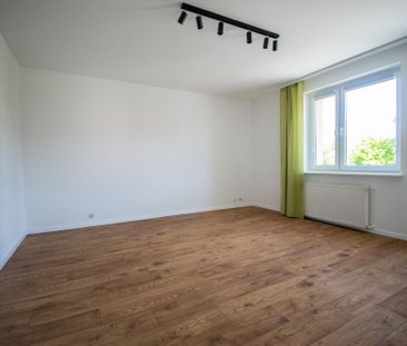 Poznań, Jeżyce ul. Wergiliusza - Photo 2