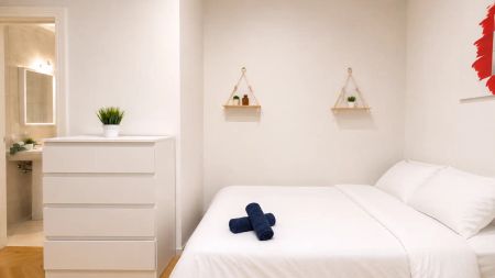 Room in a shared 6-bedroom apartment for rent in Argüelles. - Photo 4