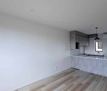 Brand New 2-Bedroom Townhouse in the Heart of Hend - Photo 4