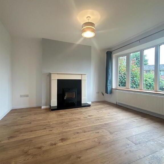 15 Ashvale Drive, Royal Hillsborough, BT26 6DN - Photo 1