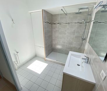 Location Appartement 3 pièces 73m² - Photo 1