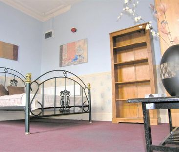 1 bedroom house to rent - Photo 2