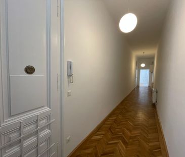 Stilvolle Altbauwohnung in Top-Lage des 7. Bezirks - Foto 3