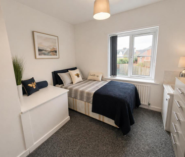 1 bedroom in a house share to rent - Photo 2