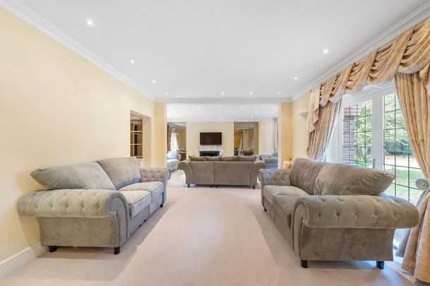 6 bedroom detached house to rent - Photo 1