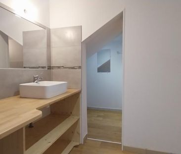 Location Maison 4 pièces 109m² AGEN 47000 - Photo 5