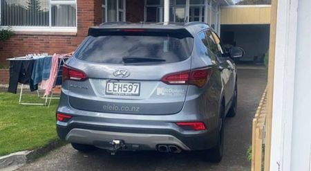 WESTOWN 2 BEDROOM TIDY HOUSE BY THE HOSPITAL - Photo 2