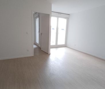 location Appartement T2 DE 43.42m² À SAVIGNY LE TEMPLE - Photo 4
