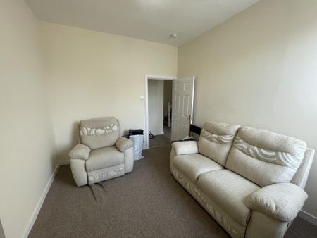 5 bedroom flat to rent - Photo 4