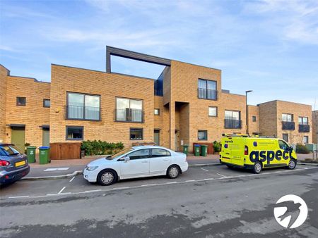 4 bedroom terraced house to rent - Photo 4